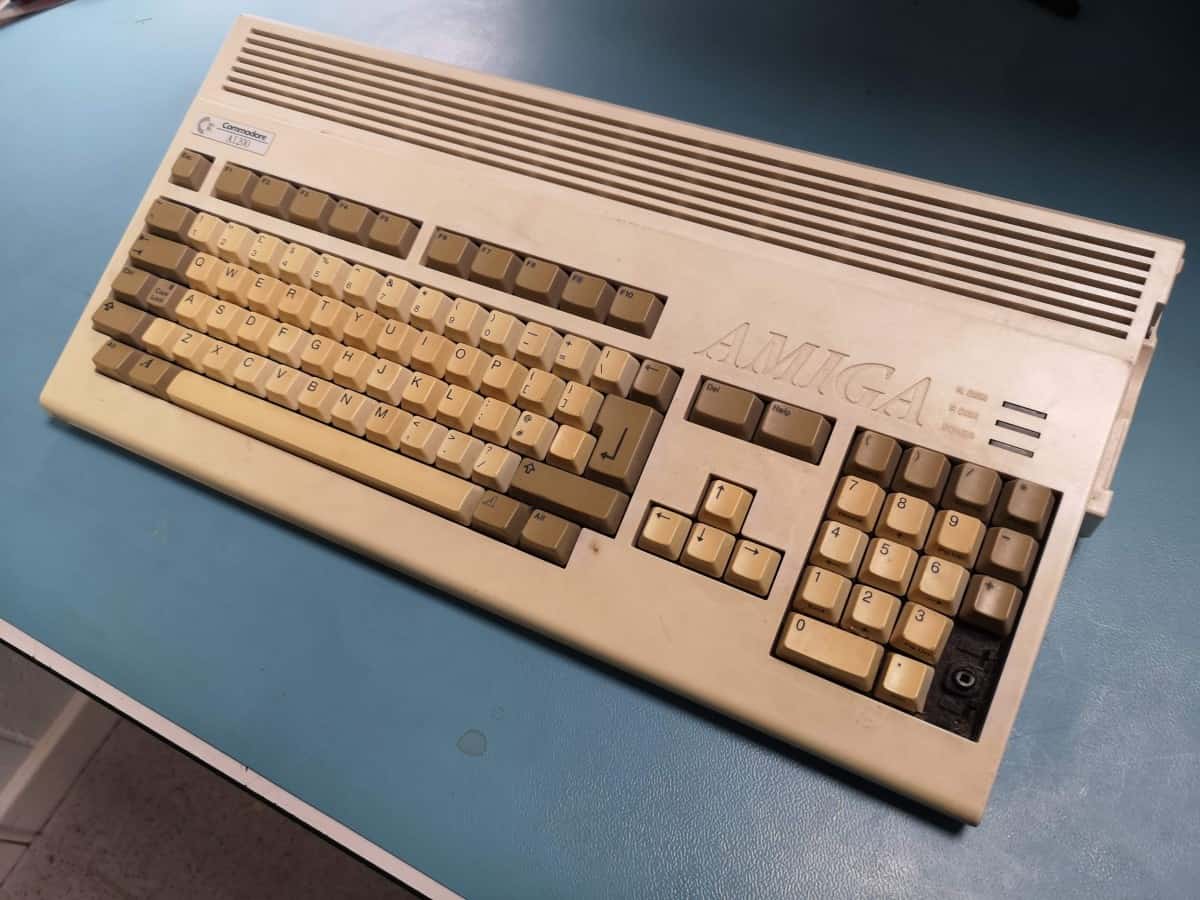 amiga 1200 referbishment
