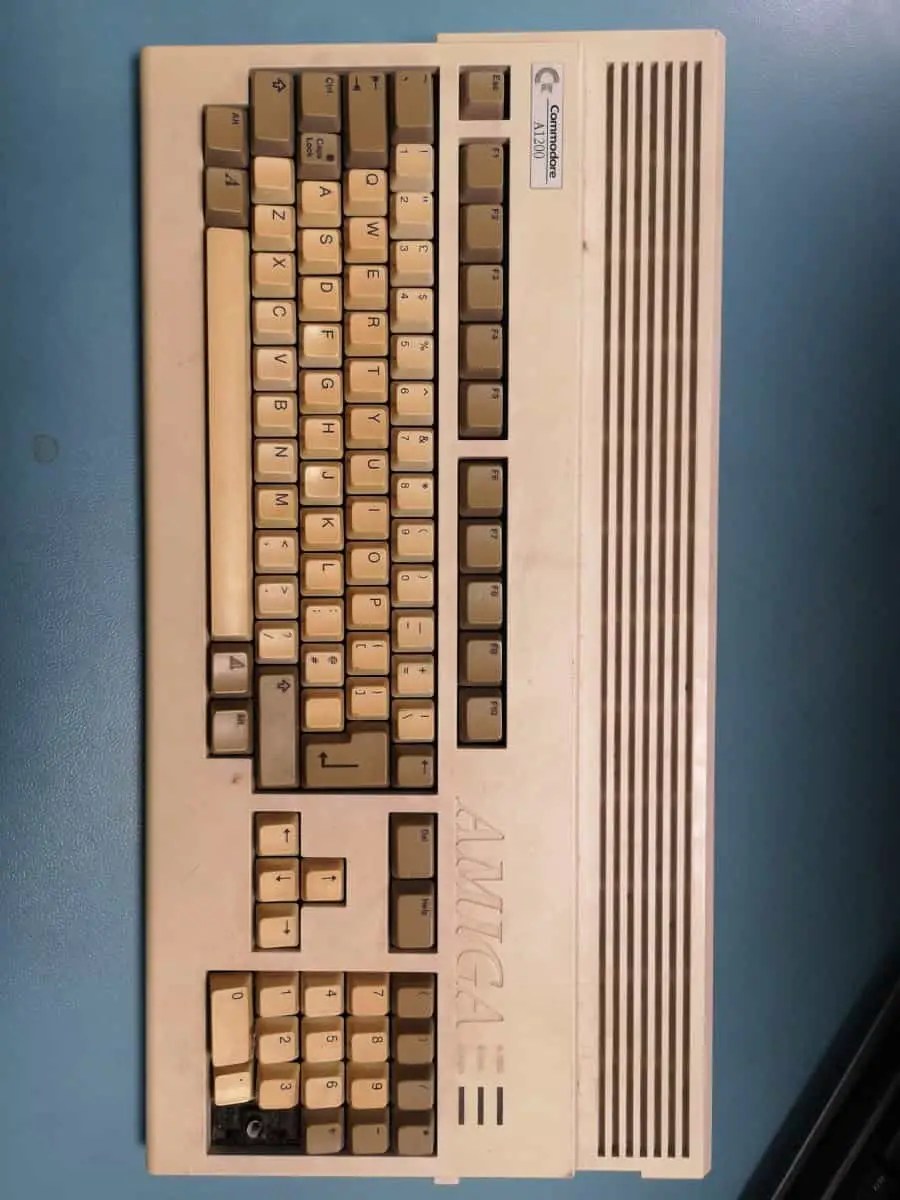 Amiga 1200 Disassembly