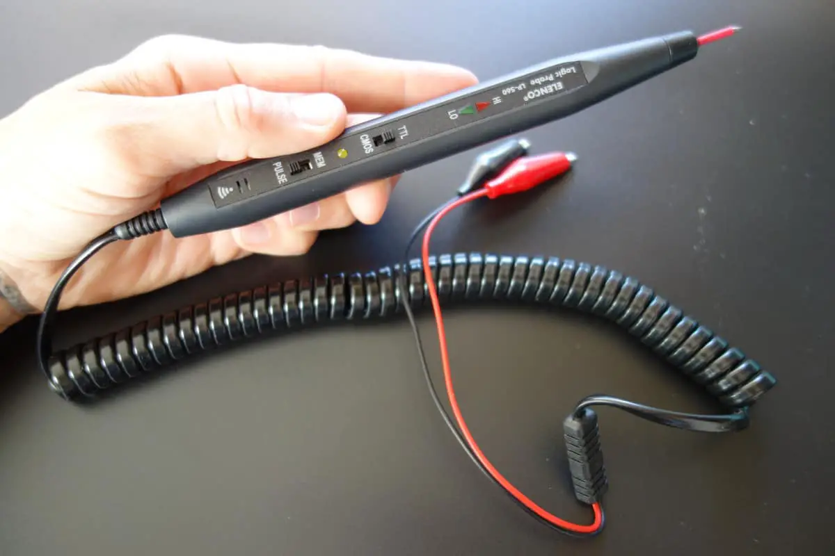 Logic Probe vs Multimeter